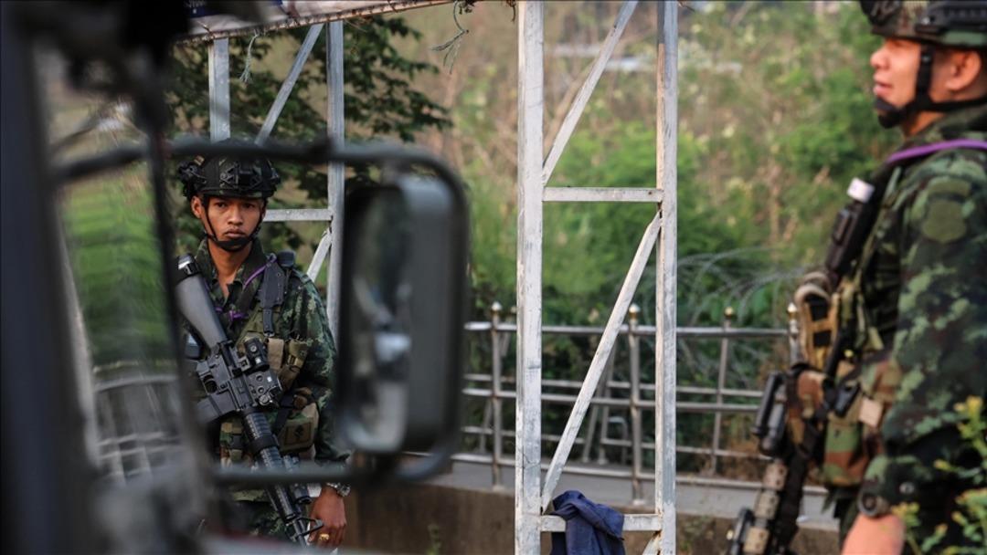 F-16 ve roketler havada uçuştu! Tayland ile Kamboçya arasında tehlikeli savaş çıktı 6