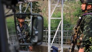 Dünyanın gözü Güneydoğu Asya'da! Tayland ile Kamboçya savaşında ölü sayısı arttı! Okullar sığınağa çevriliyor