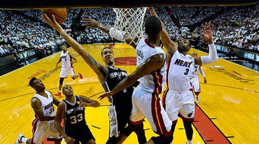 Miami&rsquo;de ateşi Spurs yaktı