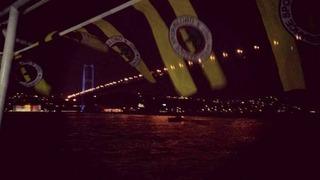 Fenerbahçeli taraftarlardan coşkulu kutlama!