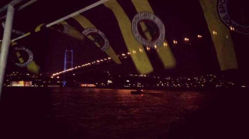 Fenerbah&ccedil;eli taraftarlardan coşkulu kutlama!