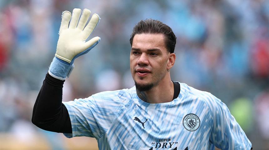 Fenerbahçe'de transfer toplantısından adı sık sık Galatasaray ile anılan Ederson ismi çıktı! Kaleci transferi için Mourinho resmen devreye girdi... 