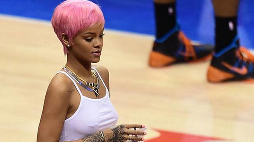 Rihanna kul&uuml;p satın alıyor