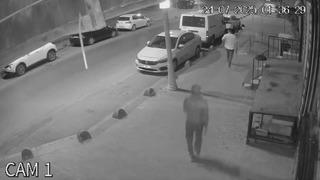 Sultangazi’de plaka hırsızlığı kamerada