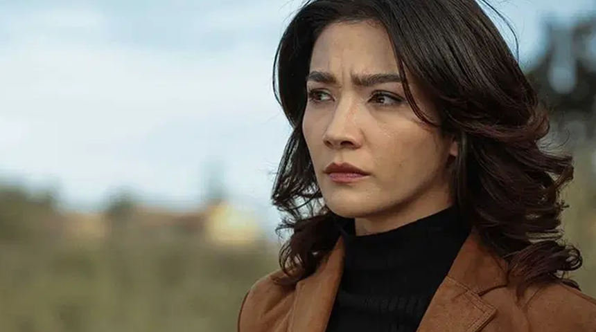Halef dizisinin çekimleri sızdı! Aybüke Pusat gelinlikle görüntülendi