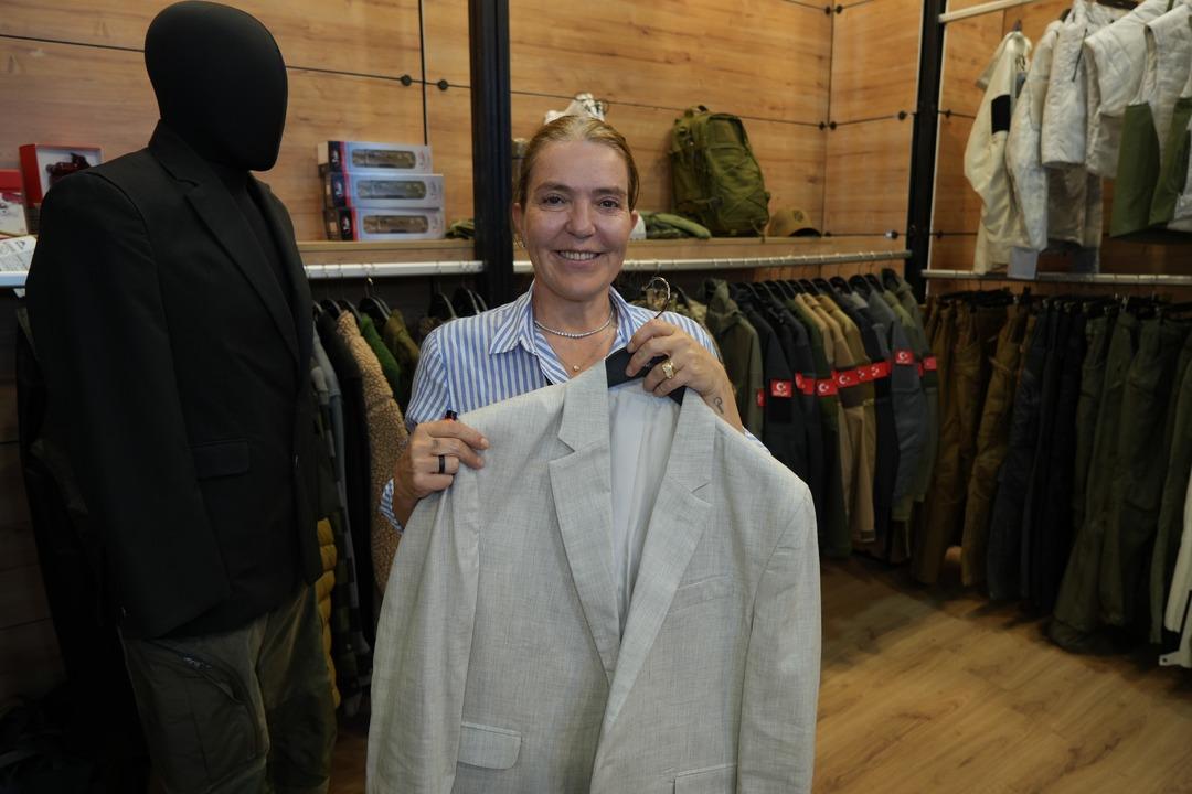 Bu takım elbiseye bıçak ve ateş işlemiyor! Özellikleri saymakla bitmiyor! Türk firma üretti 1