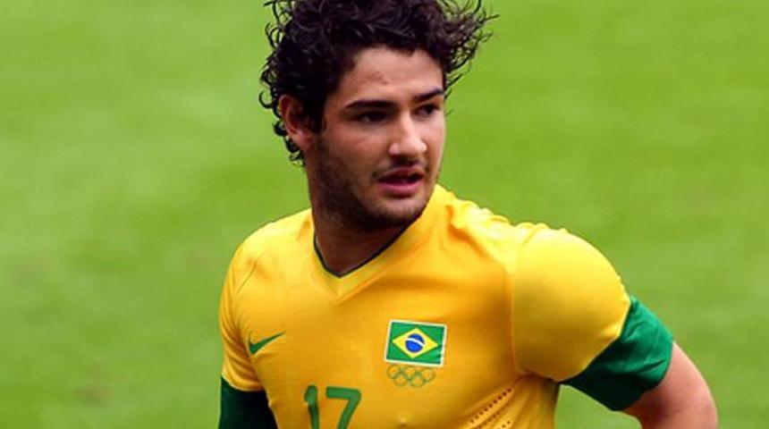 Fenerbahçe'den Pato harekatı