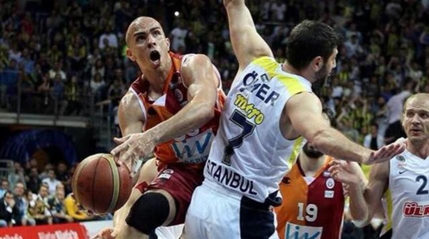 Galatasaray'da Arroyo sevinci