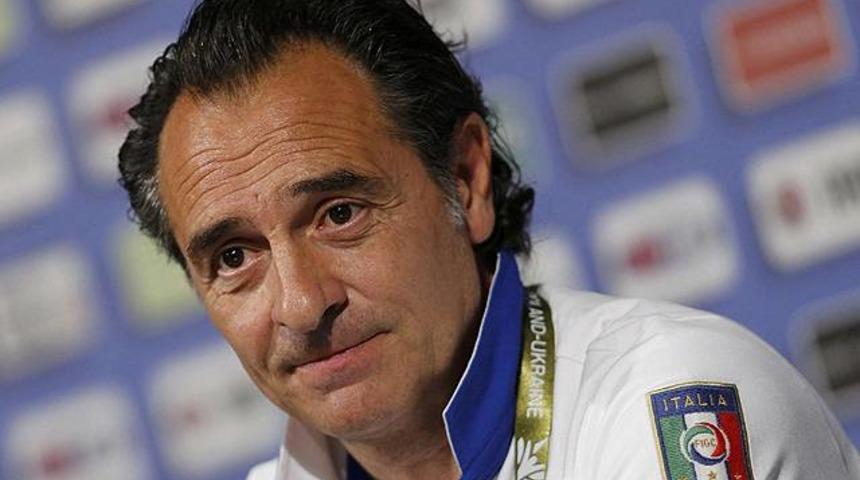 Ünal Aysal'a kupa sözü