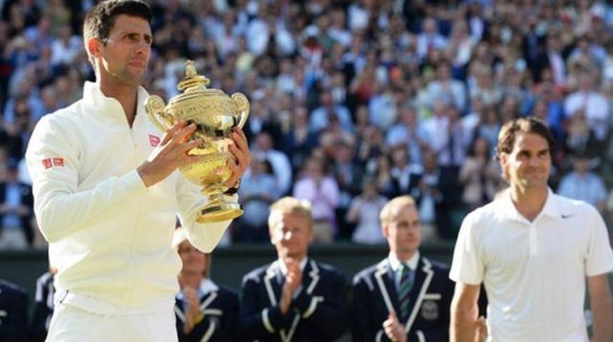 Wimbledon'ın kralı Djokovic!