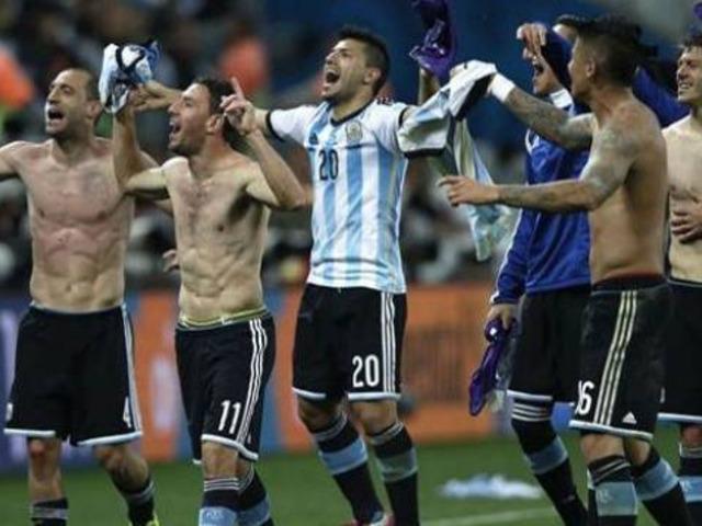 Arjantin penaltılarla finalist