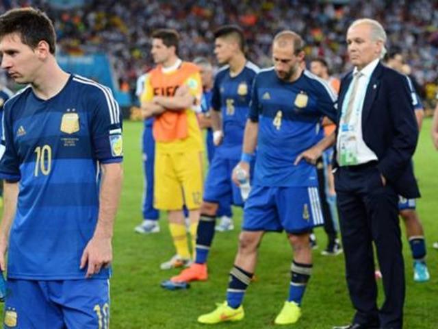 Rıdvan Dilmen'den Messi i&ccedil;in flaş iddia