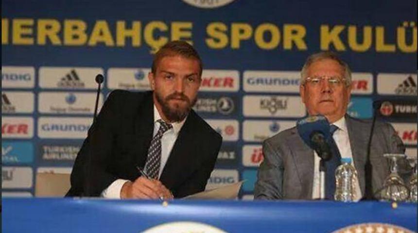Caner Erkin imzaladı!