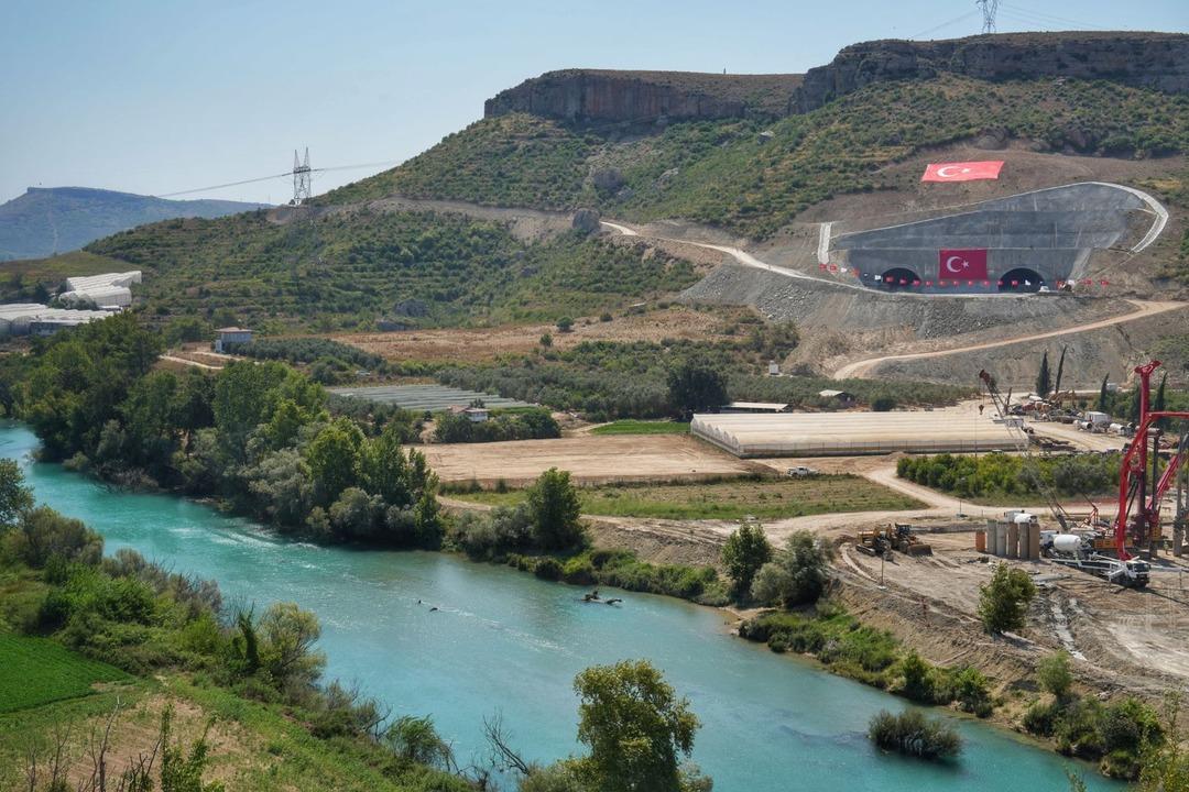 Bakan Ersoy:  Artık Antalya dan her yere ulaşmak daha kolay olacak  2