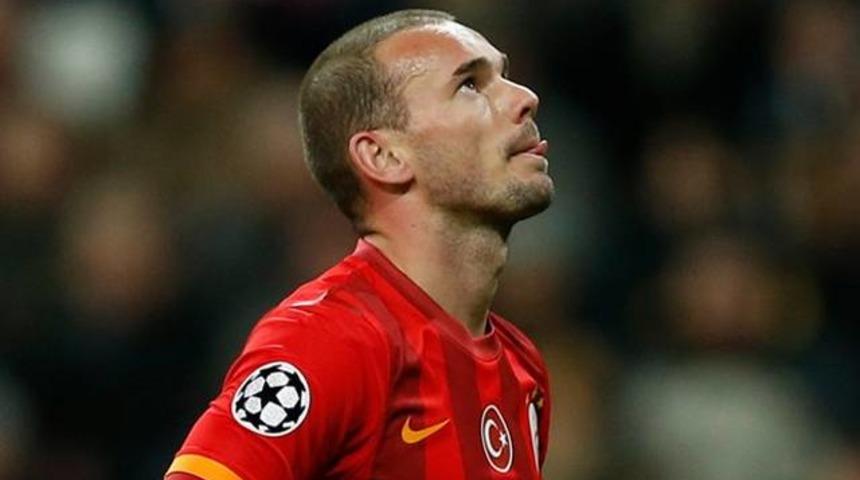 Monaco Sneijder i&ccedil;in İstanbul'a geliyor