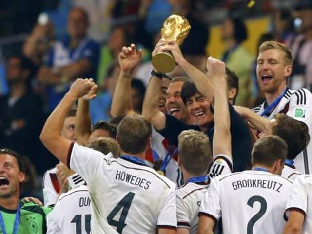 L&ouml;w'e şampiyonluk piyangosu!