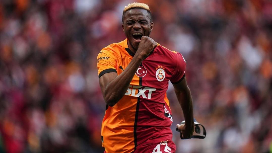 Galatasaray da Victor Osimhen bayramı başlıyor! Yıldız golcü için tüm evraklar gönderildi... İmzalar an meselesi 1