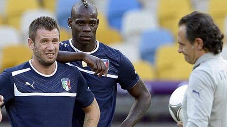 Prandelli'den Cassano'ya: Yanıma gel