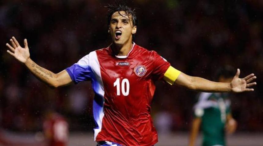 Bryan Ruiz resmen imzaladı