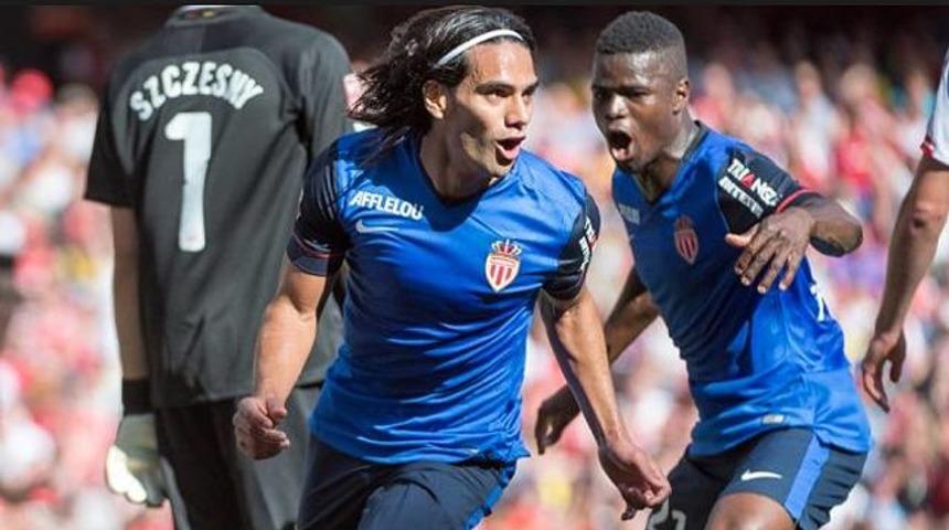 Falcao sahalara d&ouml;nd&uuml;