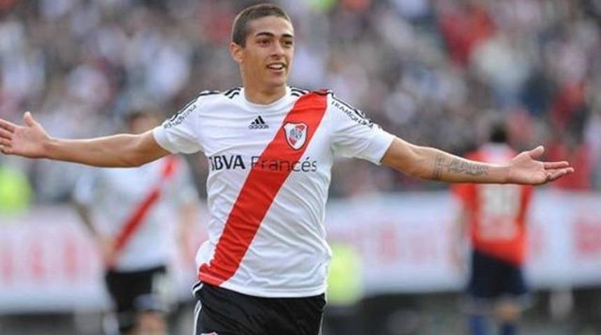 Lanzini imzayı attı!