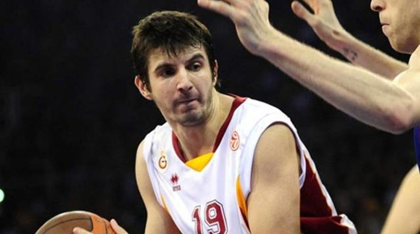 Galatasaray'da bir şok daha! Takımı terketti