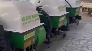 Elindeki ilaçlama makinelerini yangın bölgesine gönderdi