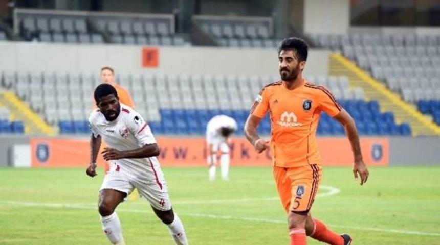 Başakşehir ilk yarıda bitirdi