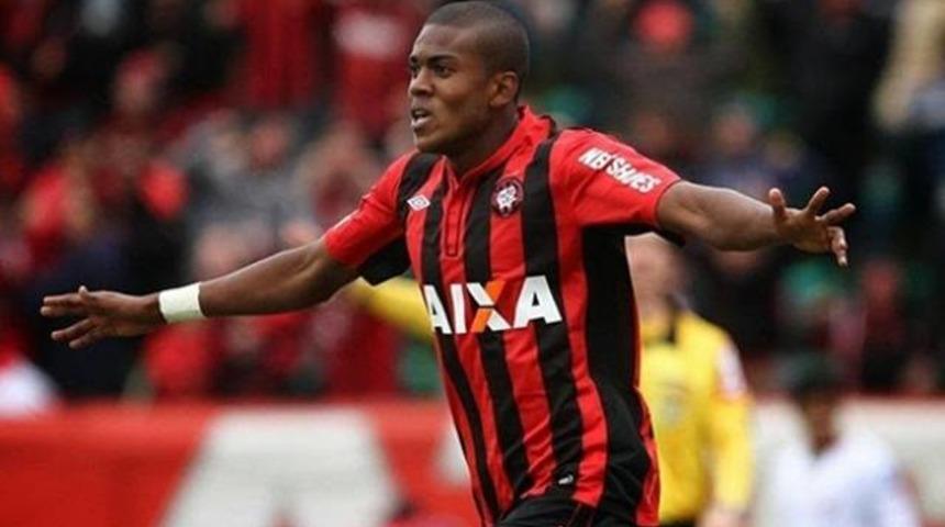 Galatasaray aradığı ismi Brezilya'da buldu!..