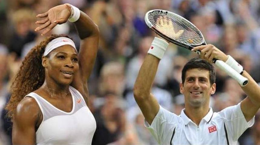Djokovic ve Williams yarıladı