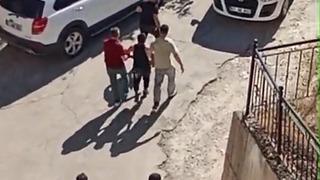 Polise yakalanmamak için girdiği bacada sıkıştı