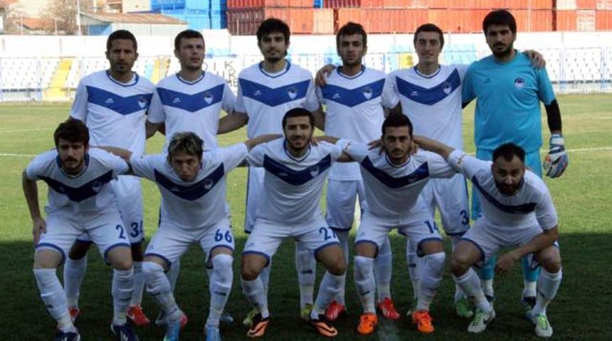 Boz&uuml;y&uuml;kspor parayı bulamayınca, ligden &ccedil;ekildi!