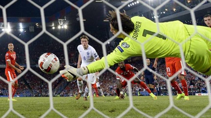 &Ccedil;akır &ccedil;aldı, İngiltere kazandı!