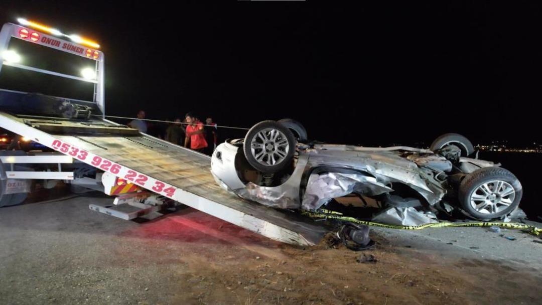 Ankara’da feci kaza... İki otomobil kafa kafaya çarpıştı: 3 kişi hayatını kaybetti 3