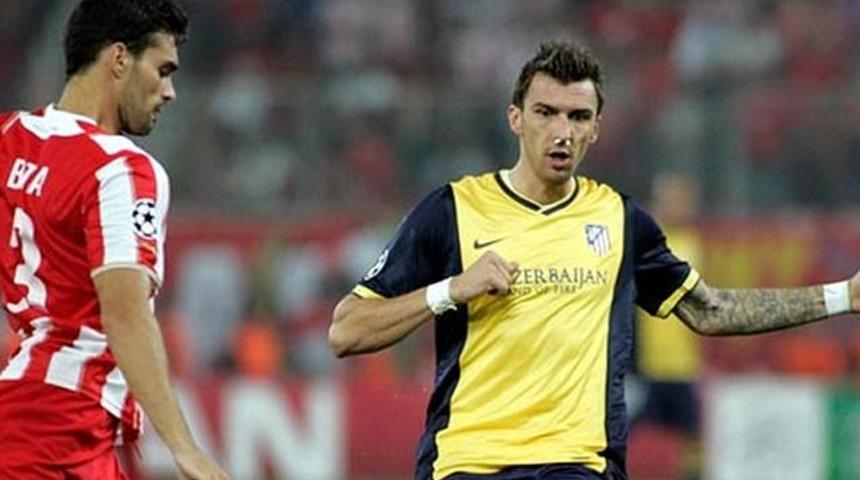 Mario Mandzukic'in burnu kırıldı