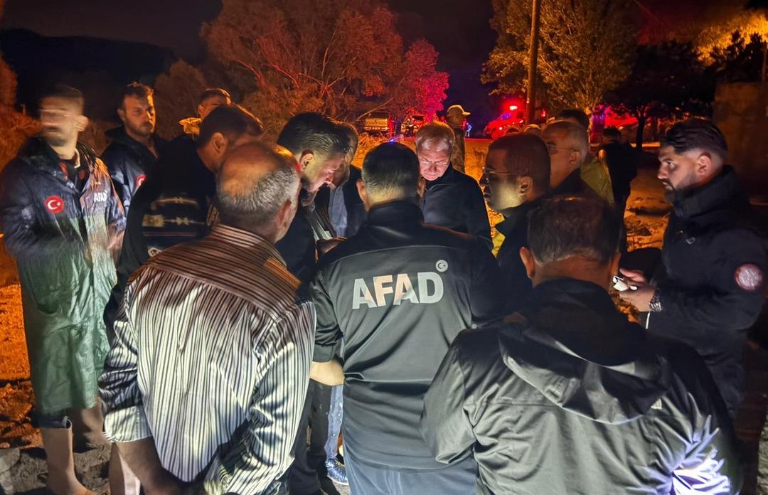 1200xauto Kars'ta sel ve heyelan felaketi: 9 köy büyük hasar gördü! Evler sular altında kaldı