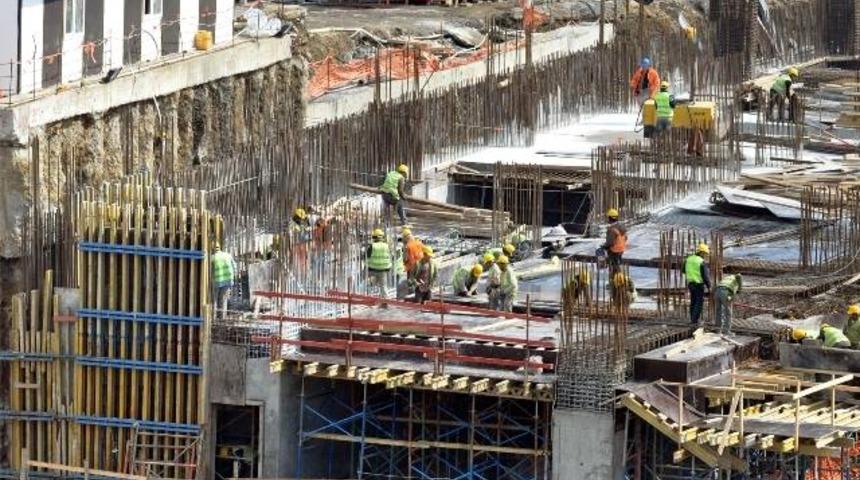 Vodafone Arena inşaatında kaza!