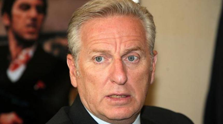 Galatasaray'da Ali D&uuml;r&uuml;st bombası