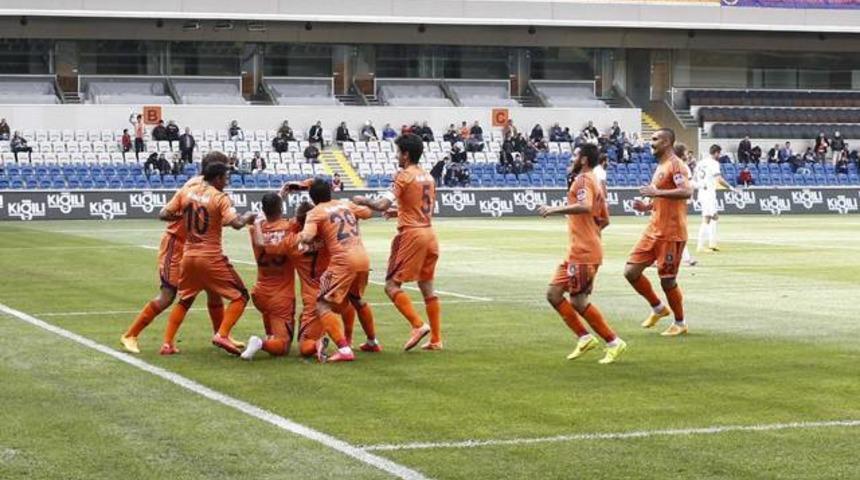 Akhisar'ın fişini Semih Şent&uuml;rk &ccedil;ekti!