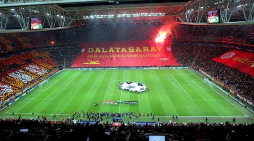 Derbi &ouml;ncesi flaş gelişme!