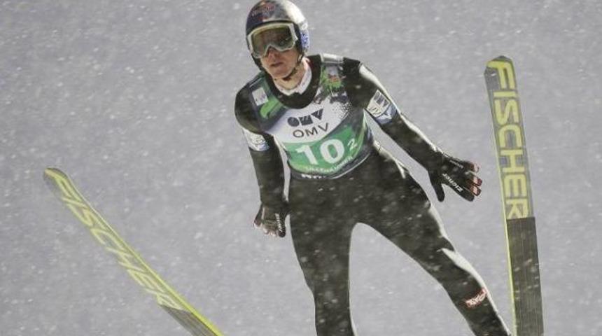 Morgenstern kariyerini noktaladı