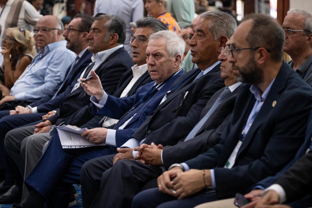 Aziz Yıldırım ı çıldırttılar! Herkes bu videoyu paylaşıyor: Ne devlet dinlerim ne polis dinlerim! 1