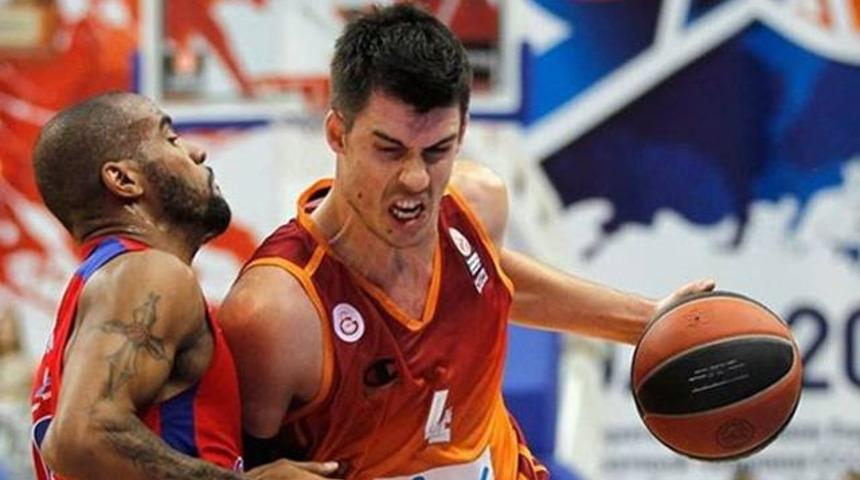 Galatasaray'da isyan &ccedil;ıktı