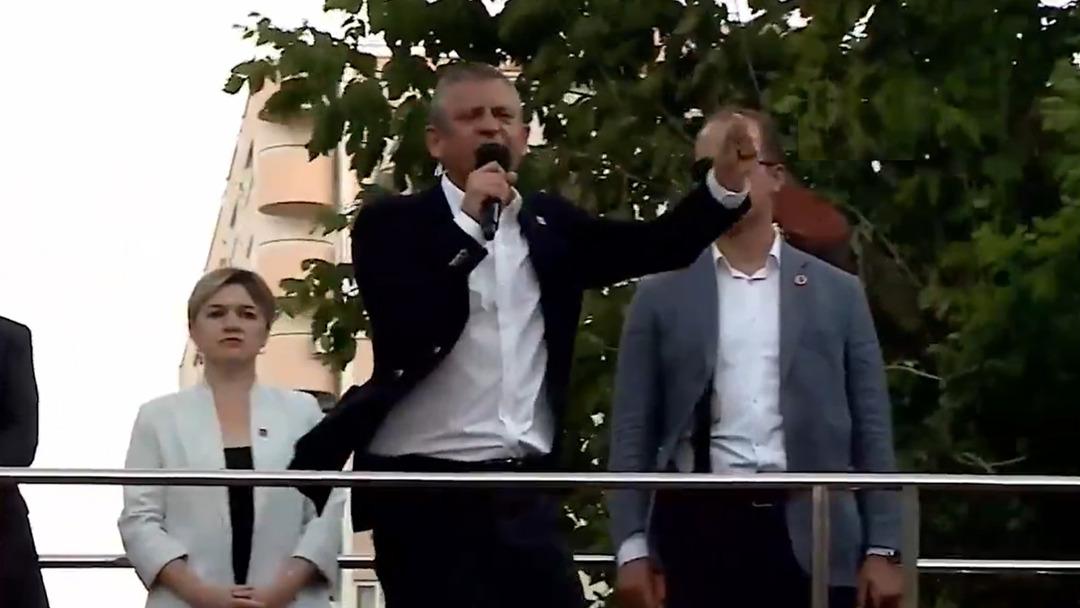 Von CHP-Generalminister Özgür Özel an Außenminister Hakan Fidan: