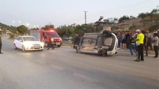 Mersin'de otomobil takla attı, sürücü yaralandı