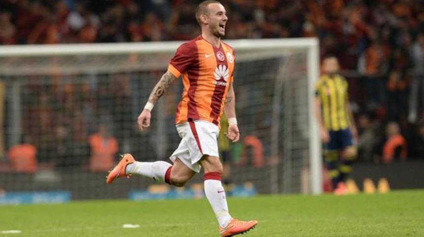 Sneijder'ı takip eden ekip Tokyo FC...