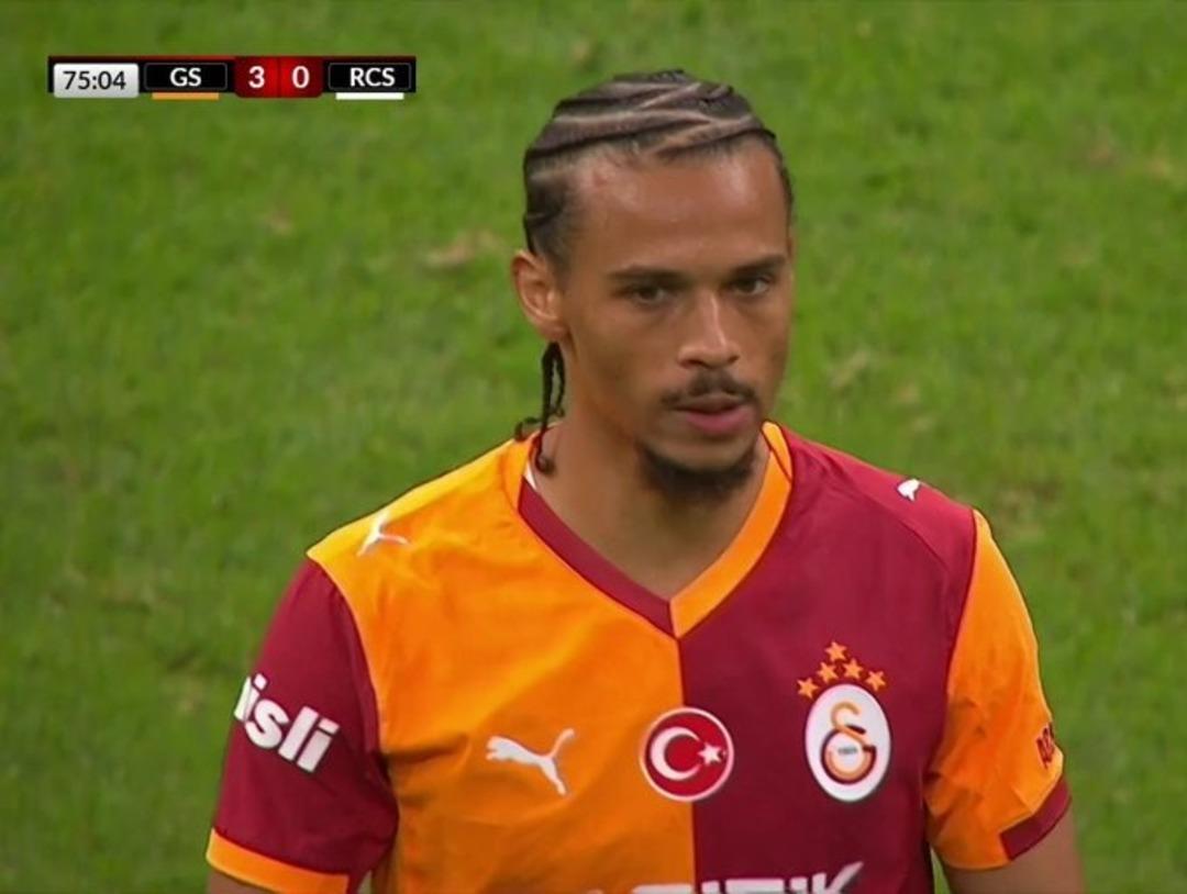 Galatasaray da Starsbourg maçında ilk kez oyuna giren Leroy Sane alkışlarla karşılandı! 2