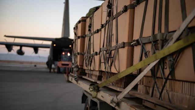 İsrail ordusu: Gazze'ye hava yoluyla yardım atışları yeniden başlayacak