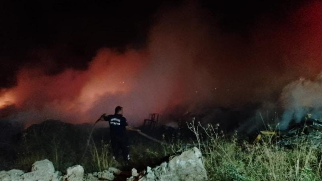 Didim’de siteler arasında çıkan yangın korkuttu 1