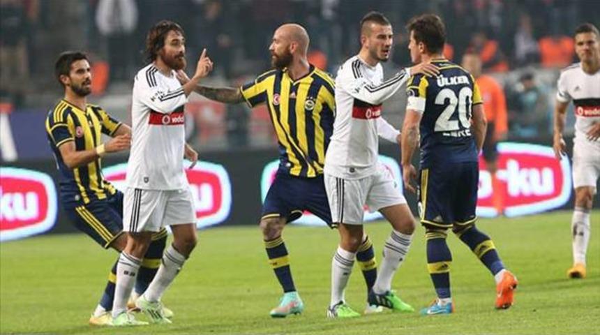 Emre Bel&ouml;zoğlu Veli Kavlak'ı d&uuml;elloya &ccedil;ağırdı